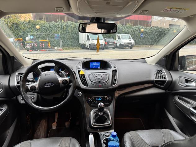 Ford Kuga 2.0 TDCI 150 CV S&S 4WD Powershift Titanium - Foto 6