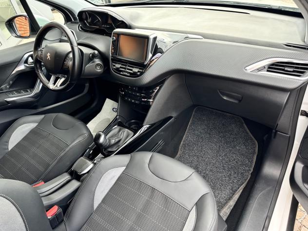 Peugeot 2008 1.6HDi 100Cv Allure -Neopatentati - Foto 9