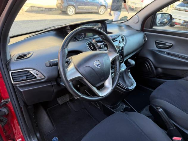Lancia Ypsilon 0.9 TwinAir 85 CV 5 porte S&S DFN Platinum - Foto 6