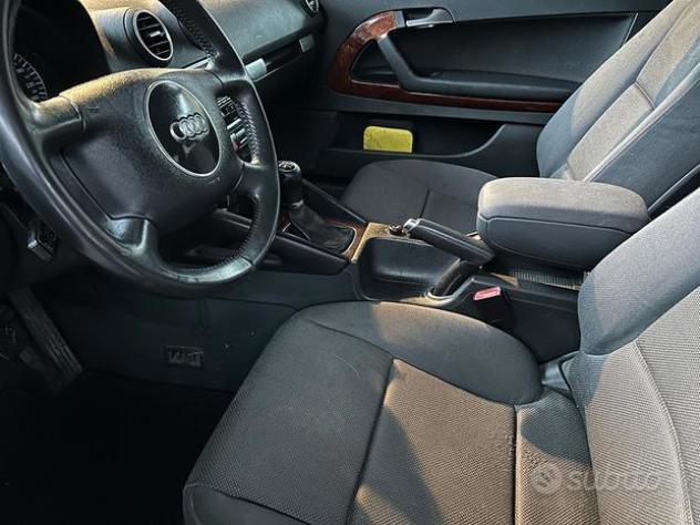AUDI A3 2ª serie A3 2.0 16V FSI Ambiente - Foto 9