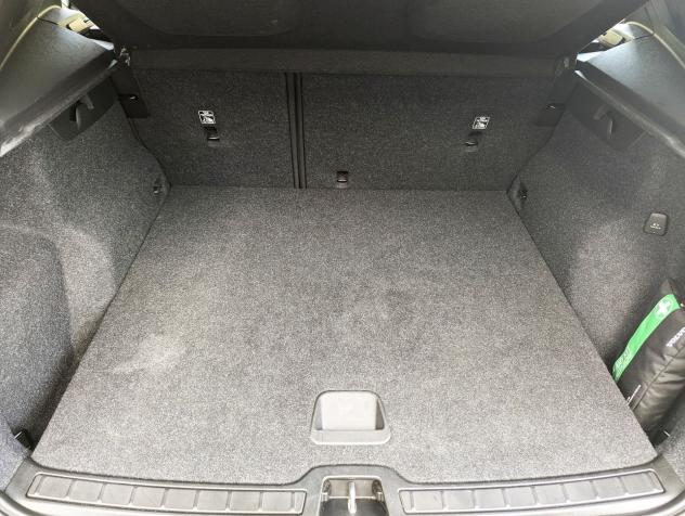 Volvo XC40 T2 automatico Momentum Core - Foto 10