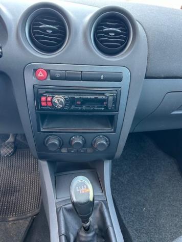 SEAT Ibiza 1.4 16V 85CV 3p. Stylance rif. 24016471 - Foto 7