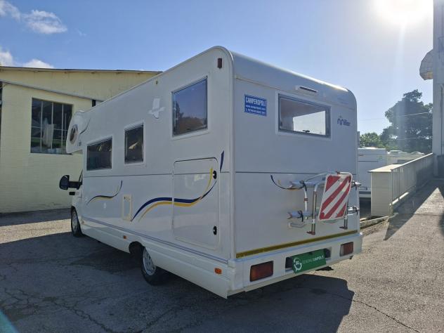CAMPER MILLER DUCATO MANSARDATO 6 POSTI DINETTE LETTO MATRIMONIALE CLIMATIZZATORE FOTOVOLTAICO GARAGE CAMPEGGIO USATI GENERALI 1782 - Foto 3