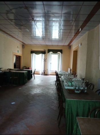 Intero Stabile / Ex Hotel FIORENTINA con Giardino – Strada in Casentino - Foto 9