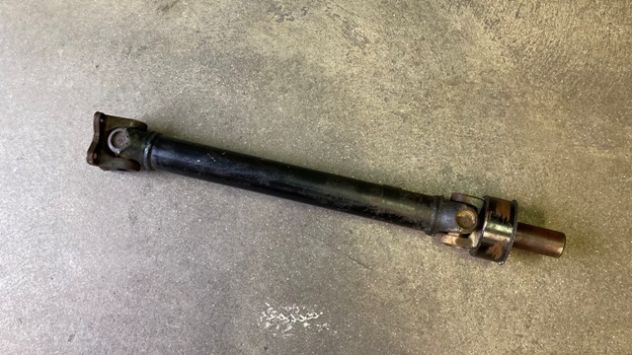 Albero di trasmissione anteriore Mitsubishi Pajero Pinin 1.8 del 2000 (MR388691)