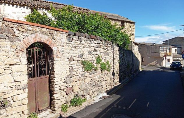 Fabbricato indipendente da ristrutturare nel centro storico di Mogoro - Foto 4