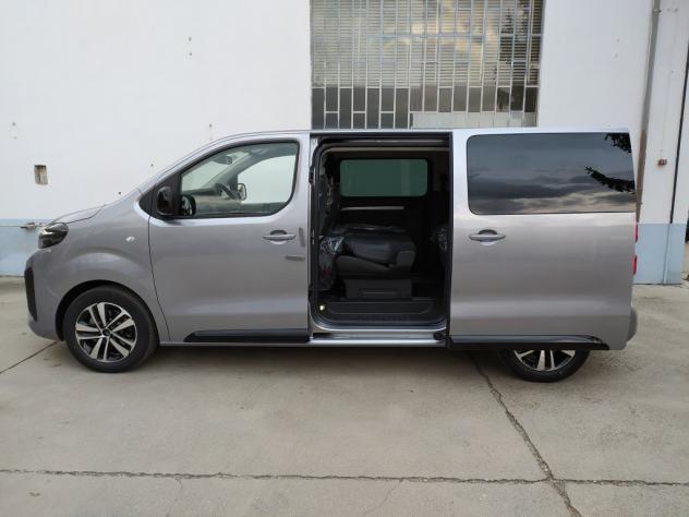 Peugeot Traveller 180 Hdi EAT8 STD Business NAV CBC5 -33% - Foto 9