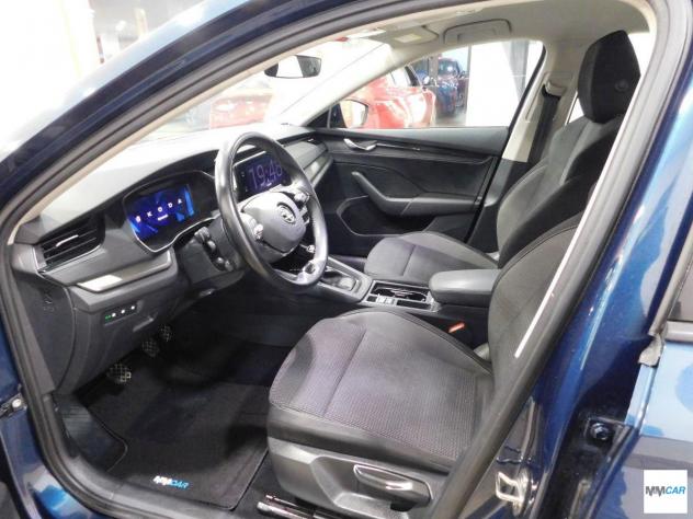 SKODA - Octavia Station Wagon - Octavia 2.0 TDI CR Wagon Executive - Foto 9