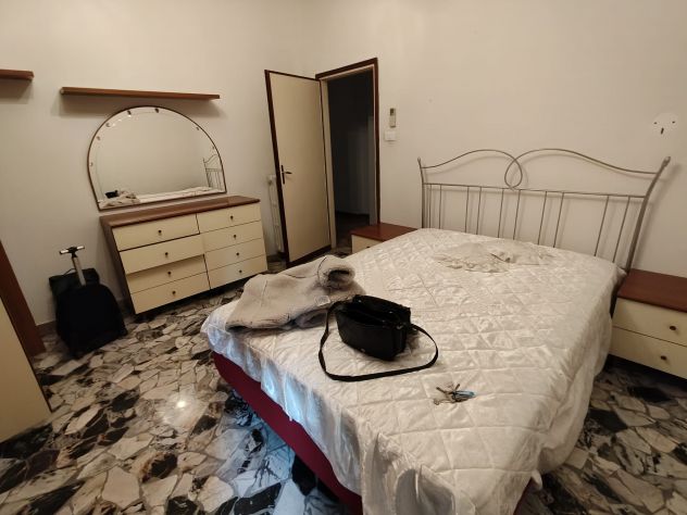 1 novembre-Ampia camera matrimoniale (zona Murri-Sant'Orsola)