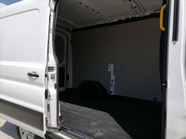 Ford Transit 330 2.0 tdci MHEV 130cv trend L2H2 E6.2 - Foto 8