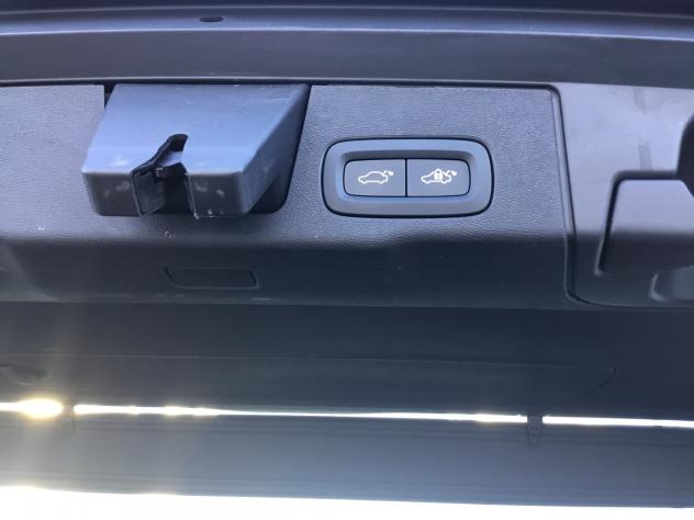 Volvo XC 60 XC60 B4 (d) automatico Core - Foto 8