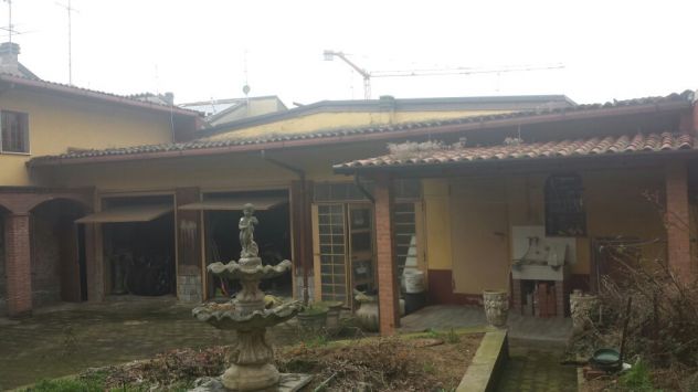 ABITAZIONE INDIPENDENTE COMPOSTA DA 2 APPARTAMENTI - Foto 2