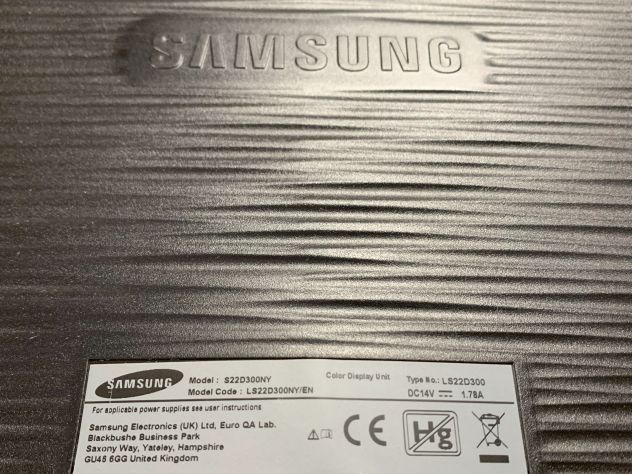 Monitor LCD Samsung S22D300 22 16:9 - Foto 5