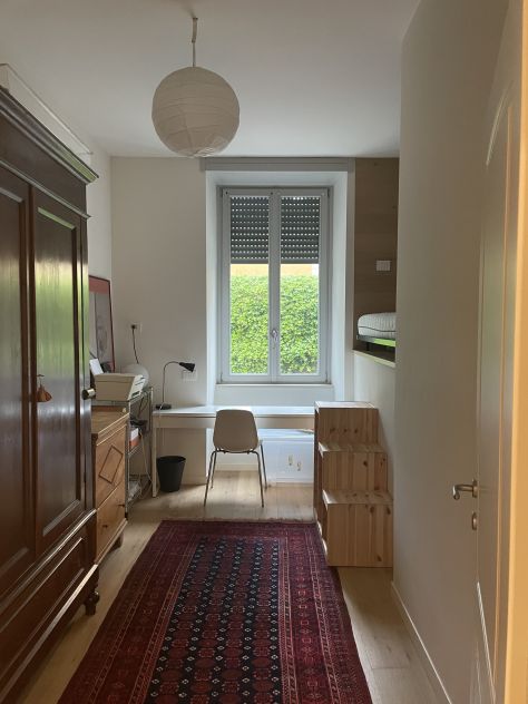 ELEGANTE APPARTAMENTO CON TAVERNA E POSTI AUTO – VIA DEI MILLE, BRESCIA CENTRO - Foto 2