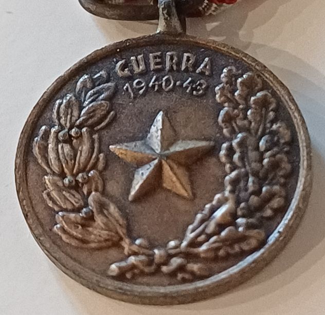 Medaglia commemorativa della guerra di liberazione 1943-1945. - Foto 4