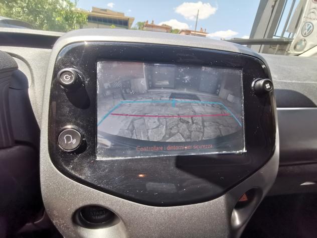 Toyota Aygo 1.0 VVT-i 72 CV 5 porte x-clusiv - Foto 10
