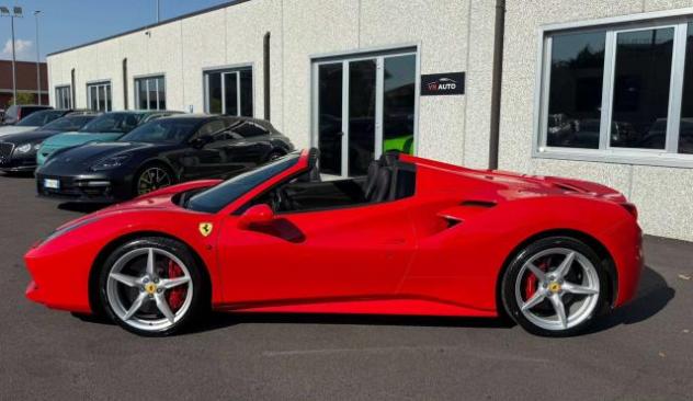 Ferrari 488 Spider 3.9 dct SOLLEVATORE/ ROSSO SCUDERIA/TELECAMERE ANT. E POST./CARBONCERAMIC/cruise/Navi/Cerchi 20" - Foto 4