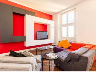 Appartamento di 90 m² con 5 locali e box auto in affitto a Milano