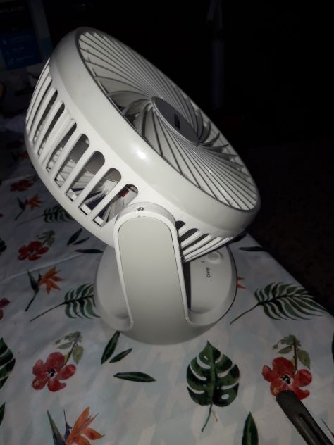 Vendo miniventilatore portabile ricaricabile e a corrente - Foto 9