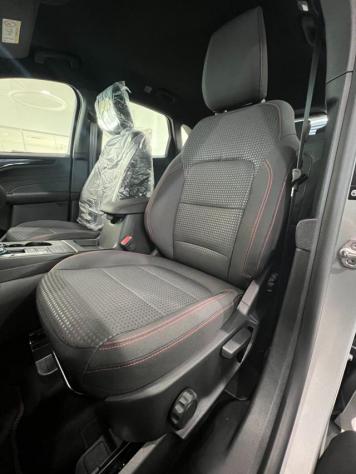 FORD Kuga 2.5 Plug In Hybrid 225 CV CVT 2WD ST-Line Km Zero rif. 23999965 - Foto 8