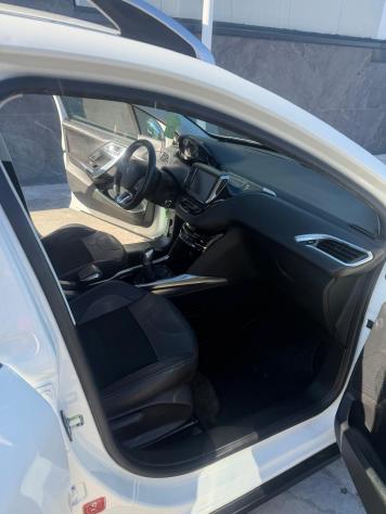 Peugeot 2008 1.6 e-HDi 92 CV Stop&Start Allure - Foto 10