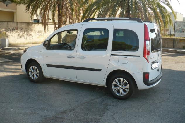 Renault Kangoo Blue dCi 8V 95 CV 5 porte Limited2 - Foto 4