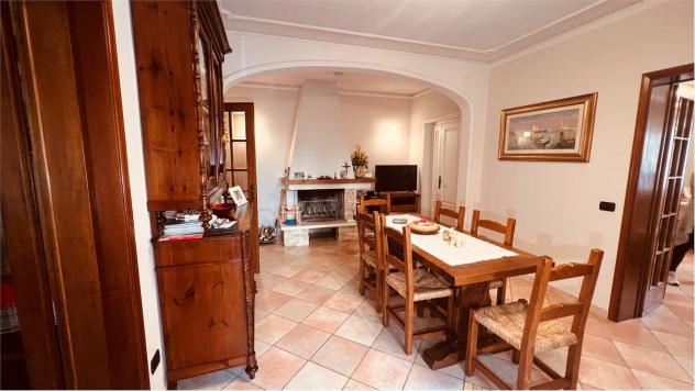 VBF segr 295 - SPLENDIDA BIFAMILIARE RISTRUTTURATA CON GIARDINO E GARAGE - Foto 5