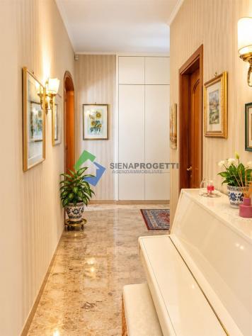 SIENA – VIA VITTORIO EMANUELE - APPARTAMENTO FUORI PORTA CAMOLLIA - Foto 5