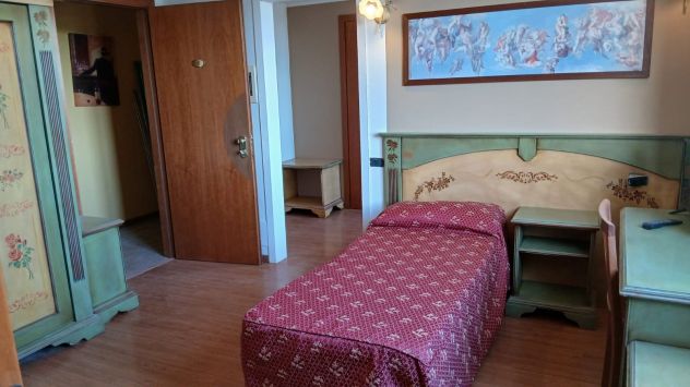 Camera singola con bagno privato e angolo cottura - Foto 3