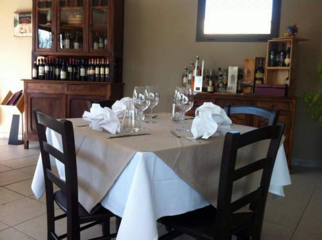 Set Completi Tavoli 80x80 e Sedie per Bar Ristoranti cod 125 - Foto 2