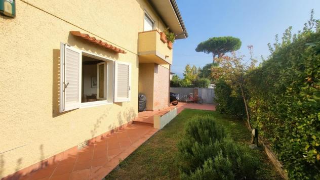 Villetta bifamiliare in vendita a Forte dei Marmi 90 mq Rif: 1240867
