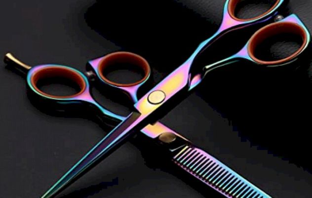PARRUCCHIERE HAIR STYLIST UNISEX