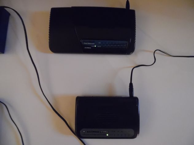 4 SWITCH DIVERSI DA 4,5,8 PORTE,MARCHE EDIMAX,D-LINK,NETGEAR,D-LINK HA IL CD IST - Foto 9