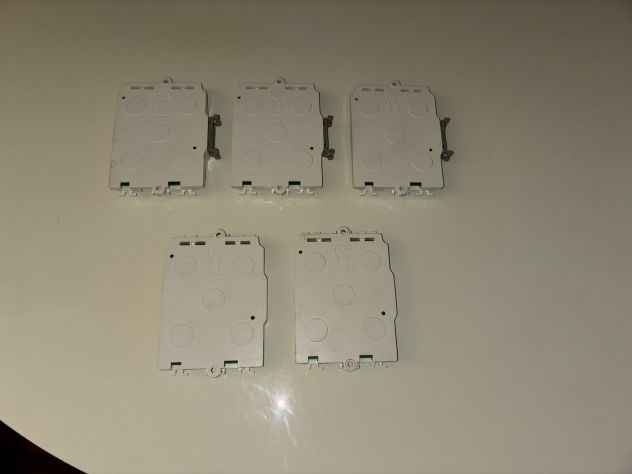 5MODULI DA 4 INGRESSI E 4 USCITE L’UNO TUTTI NUOVI,UGUALI,MARCA SIEMENS FDCIO222 - Foto 4