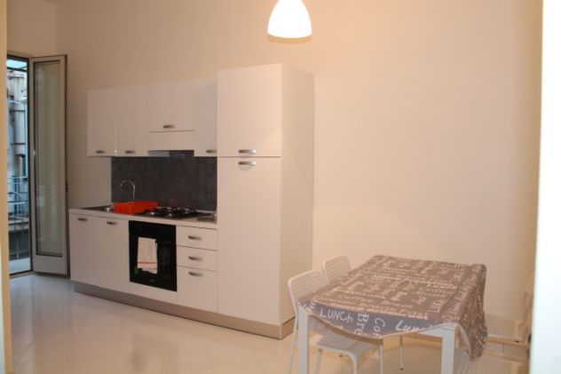 Posto letto in stanza singola studentessa universitaria o lavoratrice max 25anni - Foto 3