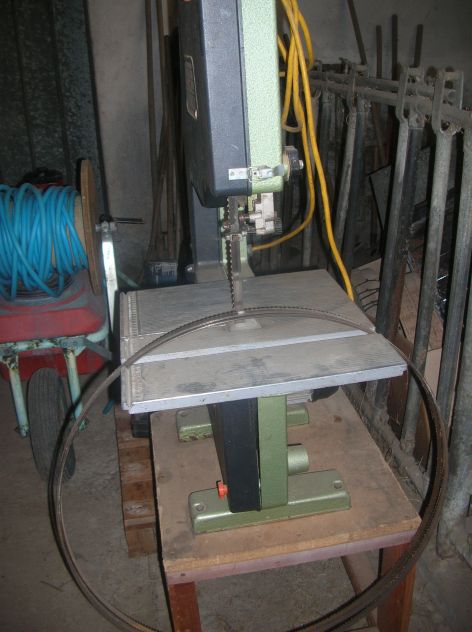 Sega a nastro DE WALT 3501 volt 220 monofase - Foto 9