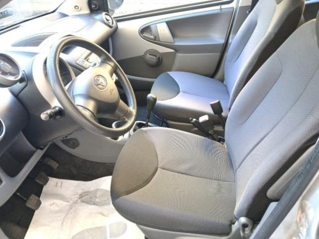 TOYOTA Aygo 1.0 12V VVT-i 5 porte Sol rif. 24186280 - Foto 8