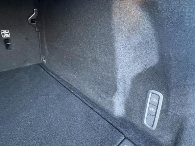 VOLVO XC60 B4 (d) Geartronic R-design rif. 19898140 - Foto 4