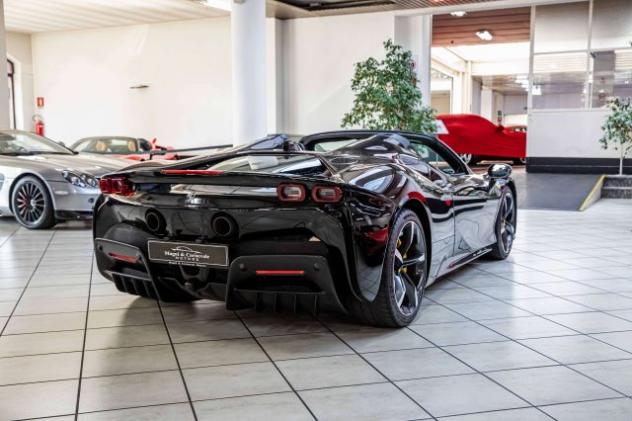 FERRARI SF90 Spider LIFT SYSTEM|CARBON+LEDS|FULL ADAS|20"|AFS| rif. 23965179 - Foto 7