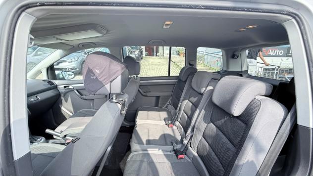 VW TOURAN 1.6 DIESEL 7 POSTI AUTOMATICO NEOP. - Foto 10