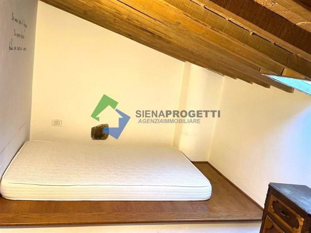 SIENA CENTRO STORICO – CONTRADA DEL BRUCO | APPARTAMENTO RISTRUTTURATO CON SOPPALCO - Foto 9