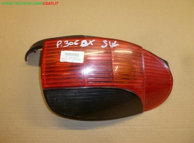 FANALE POST.D. PEUGEOT 306 3p / 5p / 4p / SW  Parti elettriche  Fanaleria  Fanali  Fanale post. sx. PEUGEOT - 306 3p / 5p / 4p / SW - 01-03-1997 - 01-