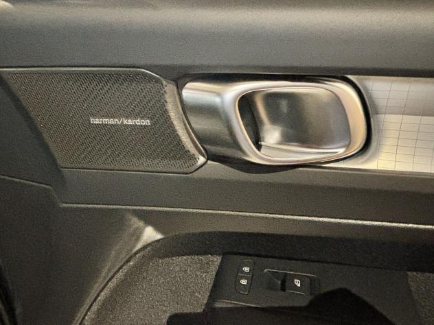 Volvo XC40 XC40 B3 automatico Core - Foto 5