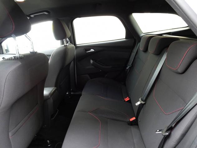 Ford Focus 3ª serie 1.5 TDCi 120 CV Start&Stop SW ST Line - Foto 8