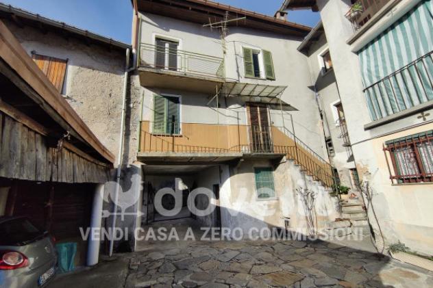 Appartamento di 115 m² con 5 locali e posto auto in vendita a Duno - Foto 2