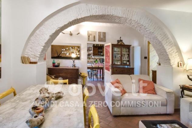 Rustico / Casale di 170 m² con più di 5 locali in vendita a Siena - Foto 3