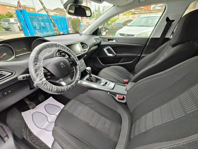 Peugeot 308 PureTech Turbo 130 S&S SW Allure - Foto 9