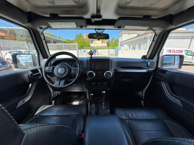 Jeep Wrangler Unlimited Sahara - Foto 8