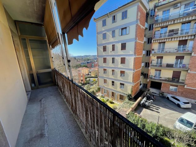 Siena: zona Terrazze, appartamento con cantina e posto auto in vendita - Foto 3