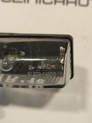 FANALE LUCE TARGA TOYOTA C-HR Ibrida 81270-F4010 2ZR (1623) - Foto 4